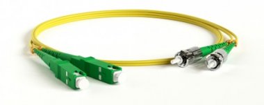 Фотография товара 'Hyperline Патч-корд волоконно-оптический (шнур) SM 9/125 (OS2), ST/APC-SC/APC, 2.0 мм, duplex, LSZH, FC-D2-9-SC/AR-ST/AR-H-1M-LSZH-YL'