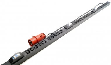 Фотография товара 'Hyperline 525057 SHE-24IEC-6BIEC-B-3x32-3PVR Блок розеток, вертикальный, 24 розетки IEC320 C13'