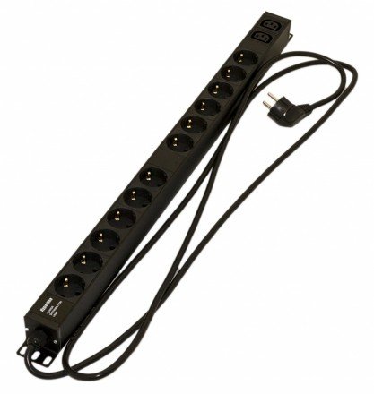 Фотография товара 'Hyperline Блок розеток, 12 розеток Schuko+2хIEC320 C13, 16 A, 250В, кабель питания 3х1.5мм2, длина 2.5 м, с вилкой Schuko, 730x44.4x44.4 мм , SHE-12SH-2IEC-2.5EU'